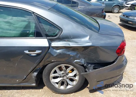 2018 Volkswagen Passat 2.0T R-Line/2.0T S из США, поврежденный, VIN 1VWAA7A32JC022159